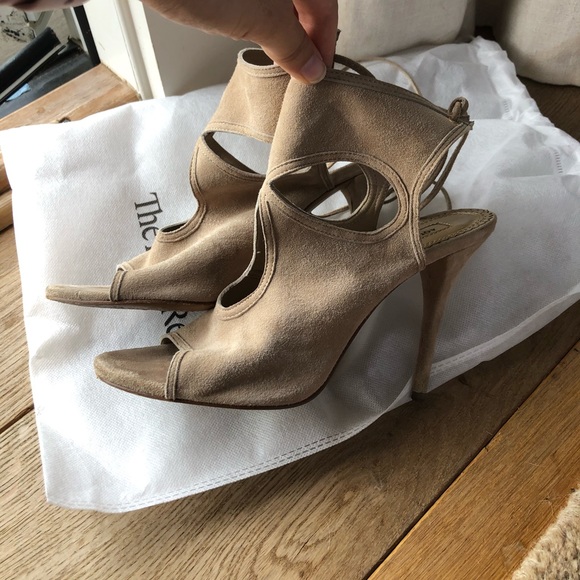 Aquazzura nude suede heel - Picture 2 of 5